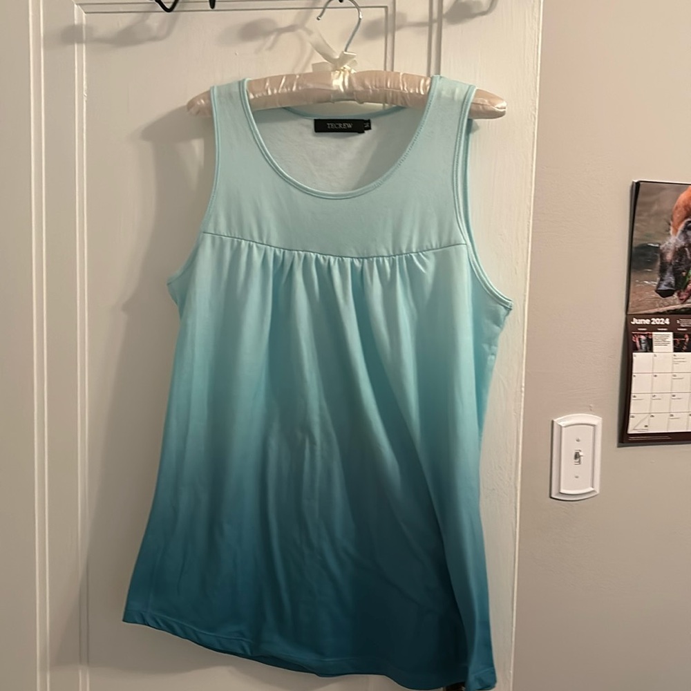BRAND NEW TUNIC!!!!!! Size M NEVER BEEN WORN!